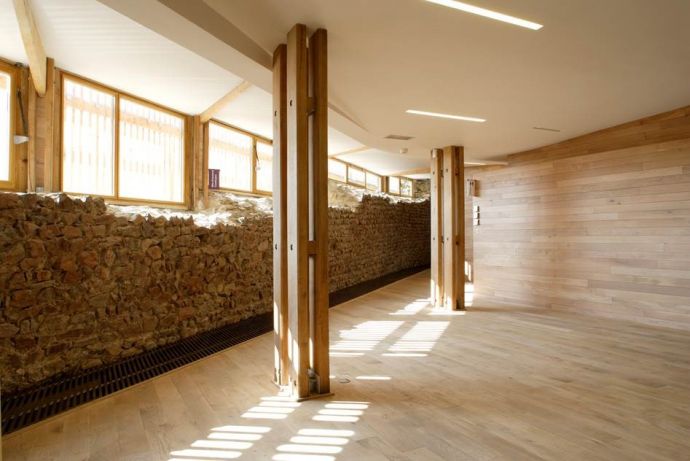 Le musée archéologique du château de Mayenne, 2003-08, architecte Philippe Madec © Serge Demailly, photographe